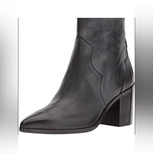 FRYE Flynn Short Inside Zip Ankle Booties | 10M | Blk